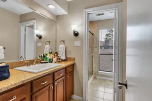 701 Bering Dr, Houston, TX 77057 - Photo 15