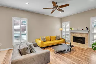 701 Bering Dr, Houston, TX 77057 - Photo 7