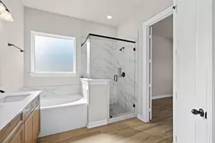 1225 Friendship Trl, Seabrook, TX 77586 - Photo 15