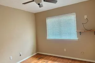 10107 Hollow Canyon Dr, Sugar Land, TX 77498 - Photo 11