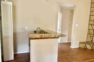 10107 Hollow Canyon Dr, Sugar Land, TX 77498 - Photo 9