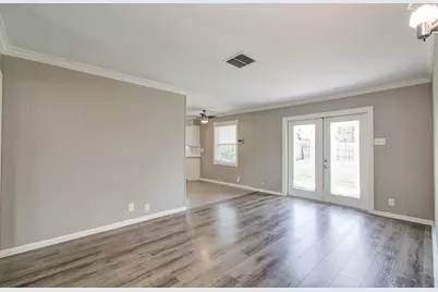 9410 Highmeadow Drive, Houston, TX 77063 - Photo 13