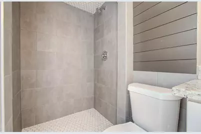 9410 Highmeadow Drive, Houston, TX 77063 - Photo 25