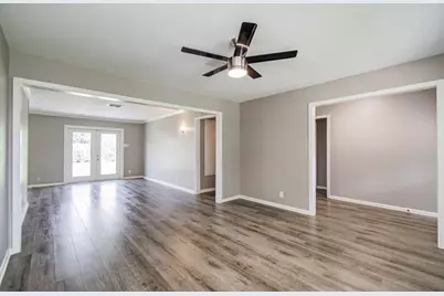 9410 Highmeadow Drive, Houston, TX 77063 - Photo 7