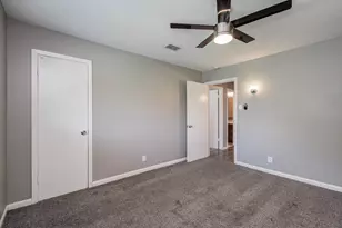 9410 Highmeadow Dr, Houston, TX 77063 - Photo 19