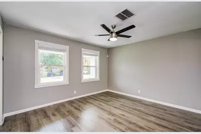 9410 Highmeadow Drive, Houston, TX 77063 - Photo 9