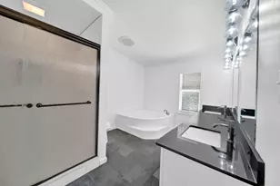 555 WilderCrest Ln, Brenham, TX 77833 - Photo 13