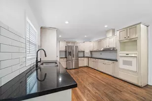 555 WilderCrest Ln, Brenham, TX 77833 - Photo 3