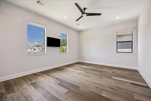 4532 Mimosa Dr, Bellaire, TX 77401 - Photo 37