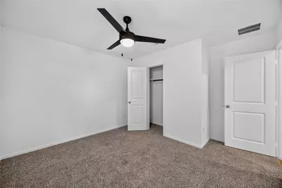 5206 Greengrass Willow Way, Houston, TX 77048 - Photo 13