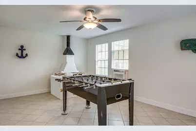 2222 73rd Street, Galveston, TX 77551 - Photo 3