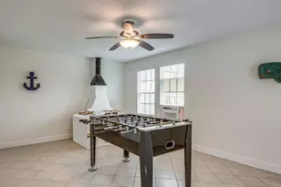 2222 73rd St, Galveston, TX 77551 - Photo 3