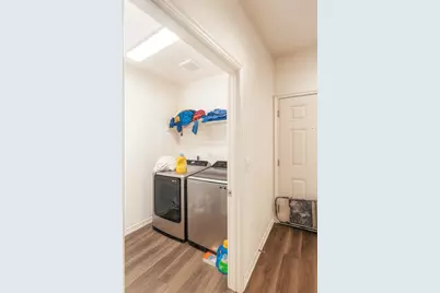 8306 Flintridge Drive, Houston, TX 77028 - Photo 3