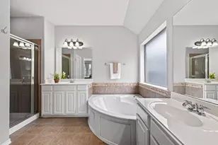 8219 Terrace Brook Dr, Houston, TX 77040 - Photo 27