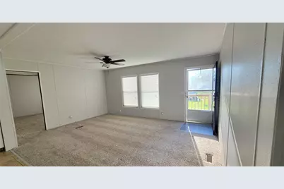 405 Battlebell Road #2, Highlands, TX 77562 - Photo 7