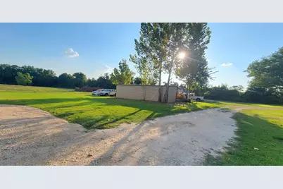 405 Battlebell Road #2, Highlands, TX 77562 - Photo 21