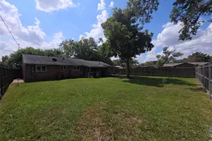 1203 Mooney Rd, Houston, TX 77037 - Photo 23