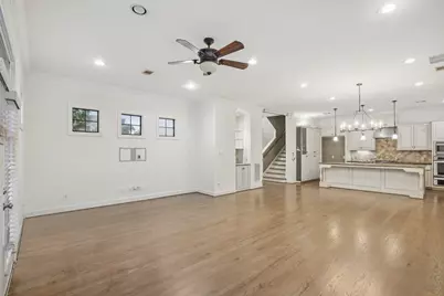 3930 Feagan Street, Houston, TX 77007 - Photo 9