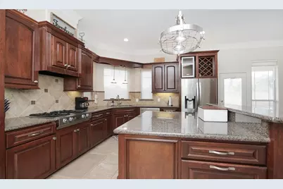 1525 Briar Bend, Friendswood, TX 77546 - Photo 9