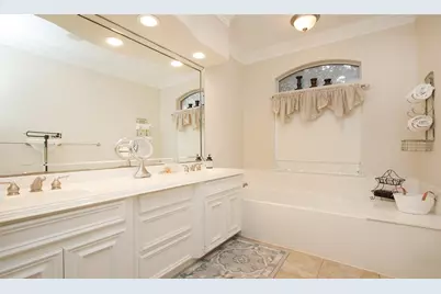 1525 Briar Bend, Friendswood, TX 77546 - Photo 15