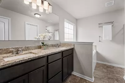 1015 Walnut Branch Lane, Tomball, TX 77375 - Photo 17