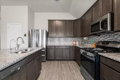 1015 Walnut Branch Lane, Tomball, TX 77375 - Photo 9