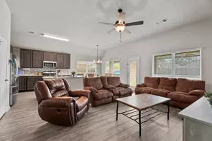 1015 Walnut Branch Ln, Tomball, TX 77375 - Photo 7