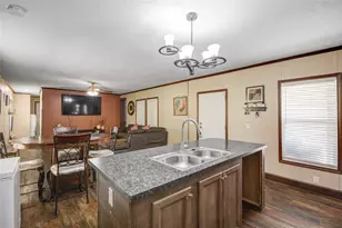 12903 Green Valley Dr, Rosharon, TX 77583 - Photo 7