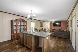 12903 Green Valley Dr, Rosharon, TX 77583 - Photo 11