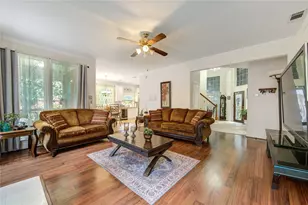 10030 Briarpark Trail Ln, Houston, TX 77064 - Photo 11