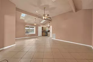 10706 Thorncliff Dr, Humble, TX 77396 - Photo 7