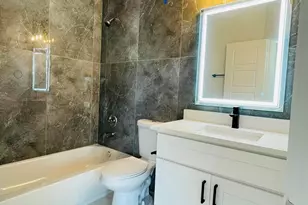 7931 Fowlie St, Houston, TX 77028 - Photo 19