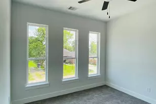 7931 Fowlie St, Houston, TX 77028 - Photo 25