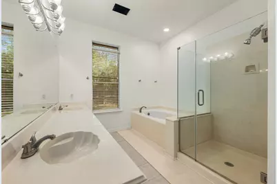 34 Firethorn Place, The Woodlands, TX 77382 - Photo 15