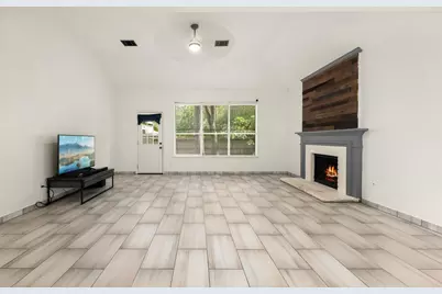 34 Firethorn Place, The Woodlands, TX 77382 - Photo 7