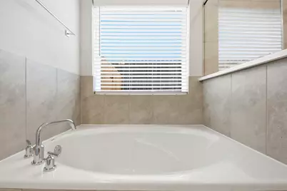 2106 Villa Flora Lane, Friendswood, TX 77546 - Photo 31