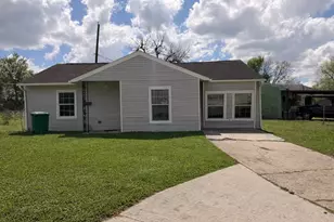 6103 Sherwood Dr, Houston, TX 77021 - Photo 1