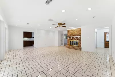 5443 Queensloch Drive, Houston, TX 77096 - Photo 3