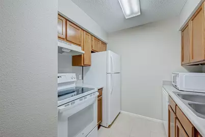 2120 El Paseo Street #2407, Houston, TX 77054 - Photo 15