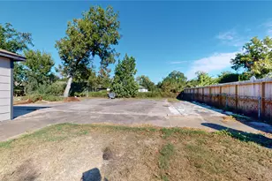 8402 Berwyn Dr, Houston, TX 77037 - Photo 25