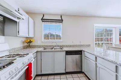 1207 Hollowood Lane, Missouri City, TX 77489 - Photo 9