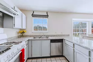 1207 Hollowood Ln, Missouri City, TX 77489 - Photo 9