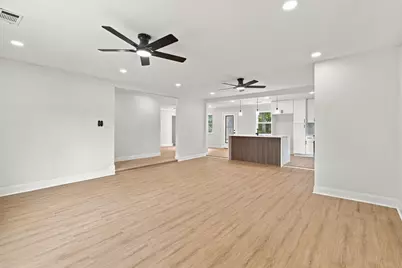 3931 Tiffany Drive, Houston, TX 77045 - Photo 5