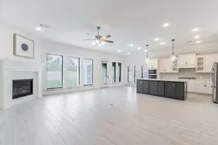 14811 Opossum Branch Ct, Cypress, TX 77433 - Photo 5