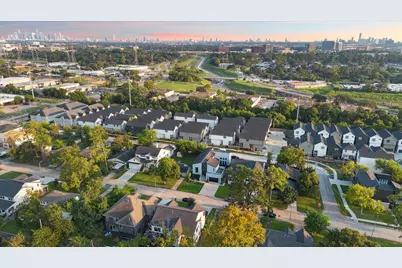 1913 Du Barry Lane, Houston, TX 77018 - Photo 9