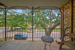 3300 Yorktown St, Houston, TX 77056 - Photo 23