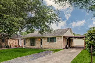 218 S Nugent St, La Porte, TX 77571 - Photo 1