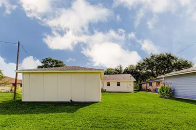 218 S Nugent Street, La Porte, TX 77571 - Photo 35
