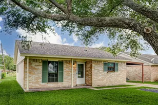 218 S Nugent St, La Porte, TX 77571 - Photo 5