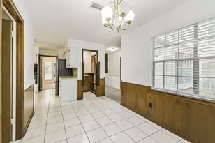 6915 Chancellor Dr, Spring, TX 77379 - Photo 9